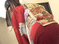 SM動画 おしっこの粗相で衣服が濡れゆく様に着目した作品「スカートが濡れゆく...